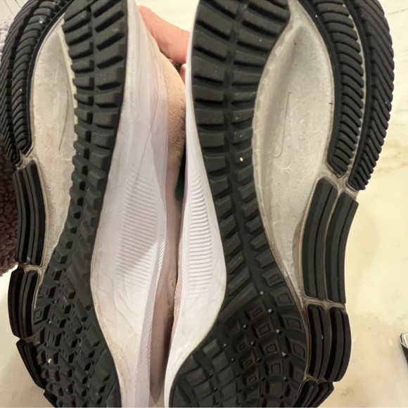 Nike Zoom Pegasus 37 Premium Barely Rose Running Sneakers - Picture 6 of 7